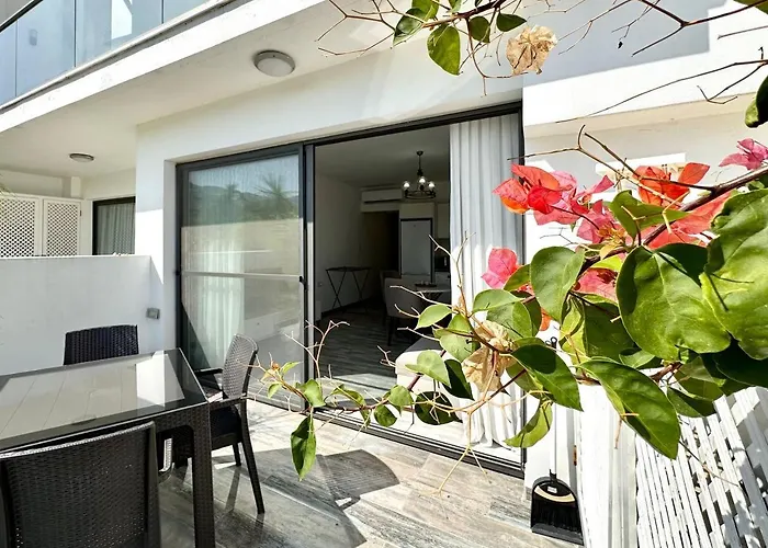 Retreat, B2 Block, Unit 7 *